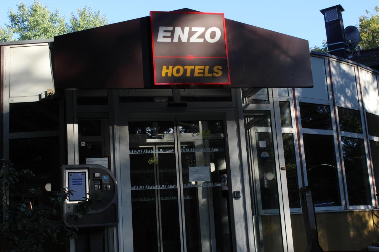 Enzo Hotels Premier Prix - Logis 암네빌 외부 사진